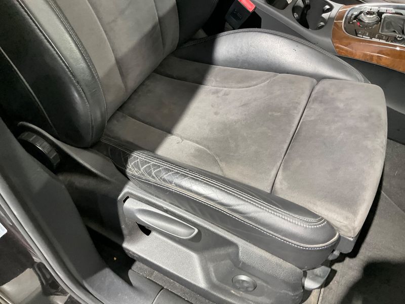Audi Q5 2.0 TDI quattro 2009 – снимка 31