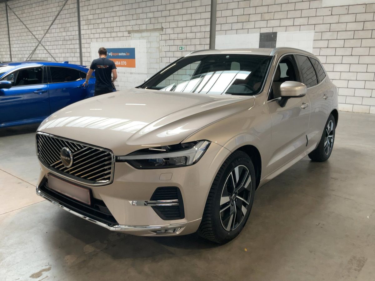 Volvo XC60 2026 — photo 1