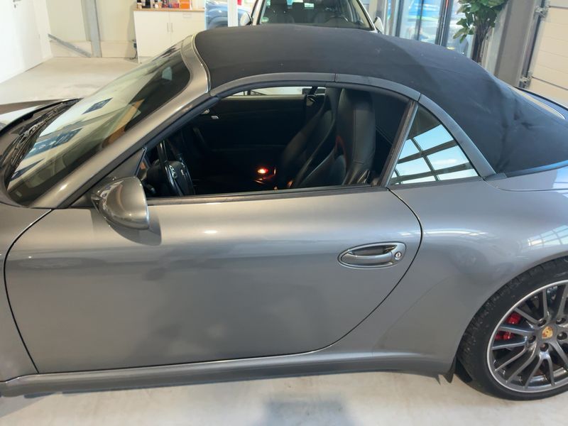 Porsche 911 997 Carrera S Cabrio — zdjęcie 4