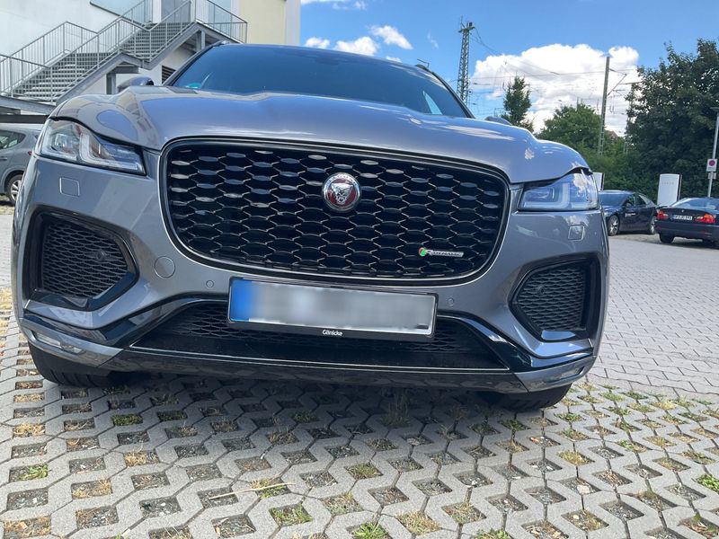 Jaguar F-Pace P400e Plug-in Hybrid R-Dynamic S AWD 2022 – снимка 25