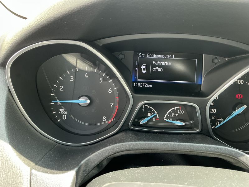 Ford Focus 1.0 EcoBoost Business 2017 – снимка 18
