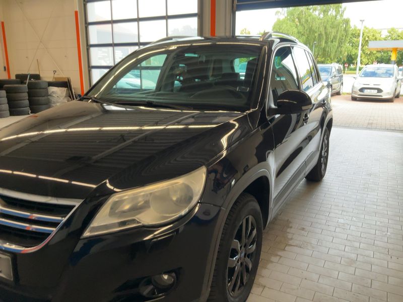 Volkswagen Tiguan 1.4 TSI Sport & Style 4Motion 2009 – снимка 2