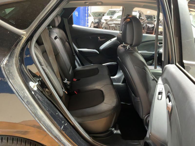 Hyundai ix35 1.7 CRDi GO! Blue 2WD — zdjęcie 14