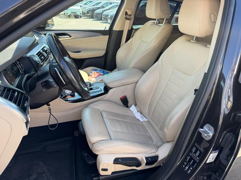 BMW X4 xDrive 30d xLine — zdjęcie 10