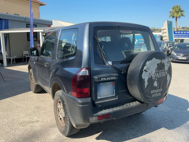 Mitsubishi Pajero 3.2 DI-D Classic — zdjęcie 3