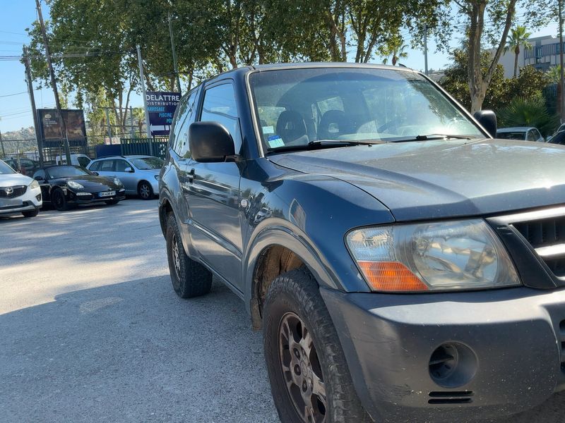 Mitsubishi Pajero 3.2 DI-D Classic — zdjęcie 8
