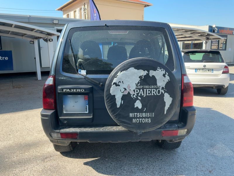 Mitsubishi Pajero 3.2 DI-D Classic — zdjęcie 5