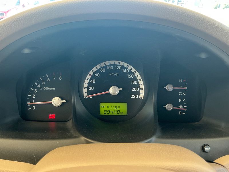 Kia Sportage 2.0 LX 2WD — zdjęcie 13