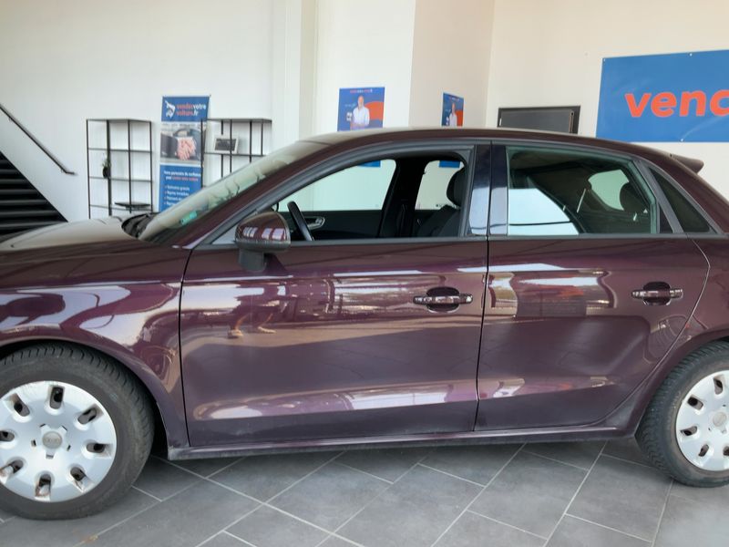 Audi A1 Sportback 1.6 TDI Ambition 2012 – снимка 4