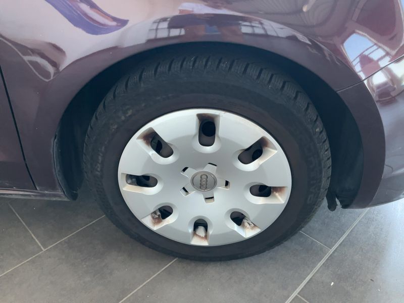 Audi A1 Sportback 1.6 TDI Ambition 2012 – снимка 11