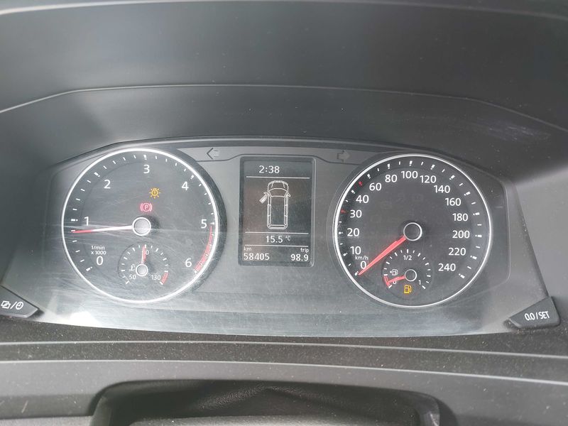 Volkswagen T6 Caravelle 2.0 TDI Comfortline lang 4Motion — zdjęcie 12