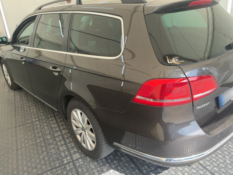 Volkswagen Passat 2.0 TDI Comfortline BlueMotion Tech — zdjęcie 3