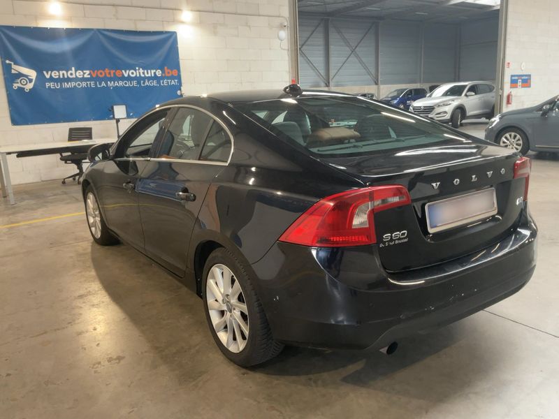 Volvo S60 2.0 D4 Momentum — zdjęcie 3