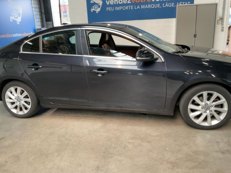 Volvo S60 2.0 D4 Momentum — zdjęcie 7