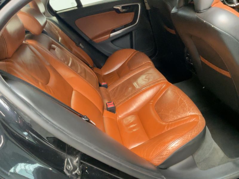 Volvo S60 2.0 D4 Momentum — zdjęcie 14