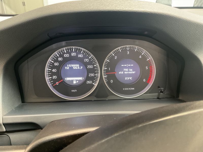 Volvo S60 2.0 D4 Momentum — zdjęcie 13