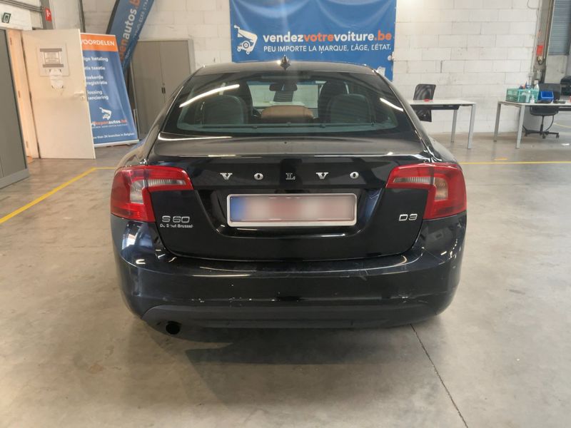 Volvo S60 2.0 D4 Momentum — zdjęcie 5