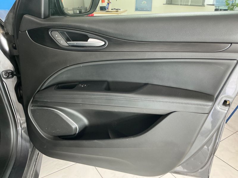 Alfa Romeo Stelvio 2.2 JTDM Super Q4 2018 – снимка 33