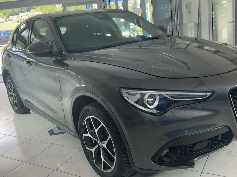 Alfa Romeo Stelvio 2.2 JTDM Super Q4 — zdjęcie 8