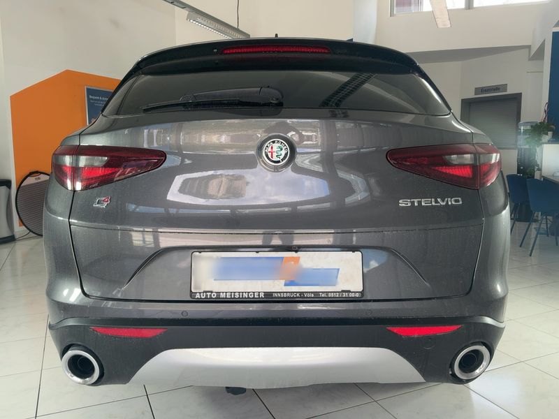 Alfa Romeo Stelvio 2.2 JTDM Super Q4 — zdjęcie 5