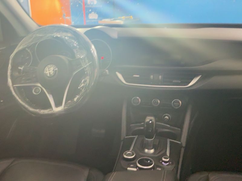 Alfa Romeo Stelvio 2.2 JTDM Super Q4 — zdjęcie 12