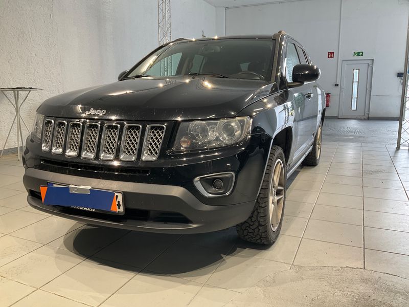 Jeep Compass 2.2 CRD Limited 4x4 — zdjęcie 1