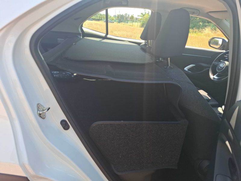 Toyota Yaris Cross 1.5 Hybrid Dynamic Business — zdjęcie 14