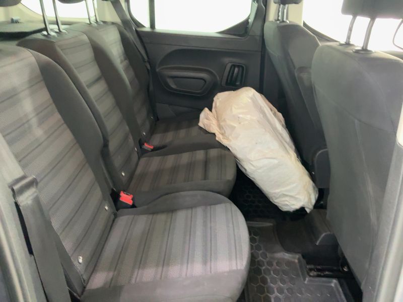 Opel Combo Life 1.5 CDTI Edition — zdjęcie 14