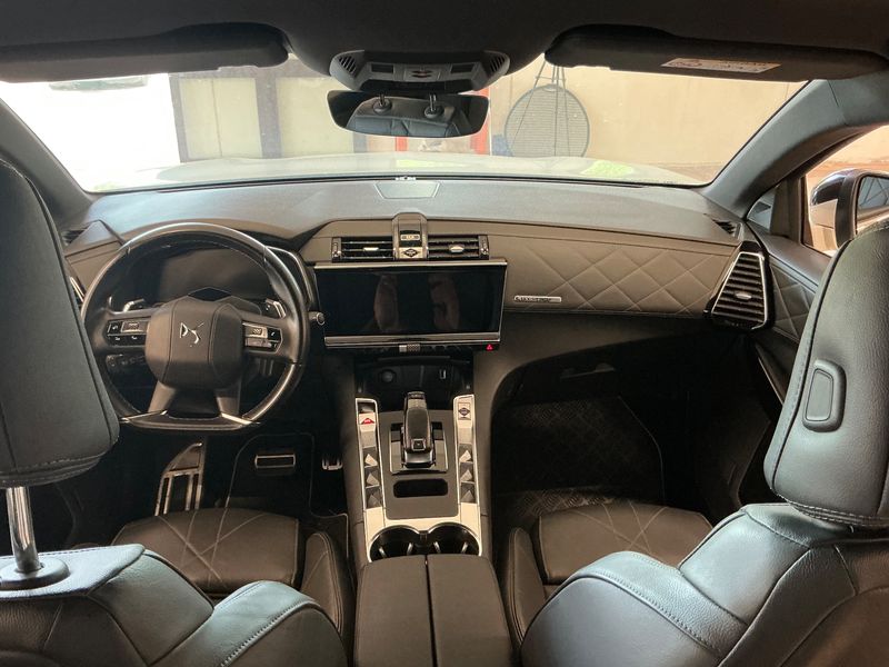 DS Automobiles DS7 Crossback 1.5 Blue-HDi Grand Chic — zdjęcie 12