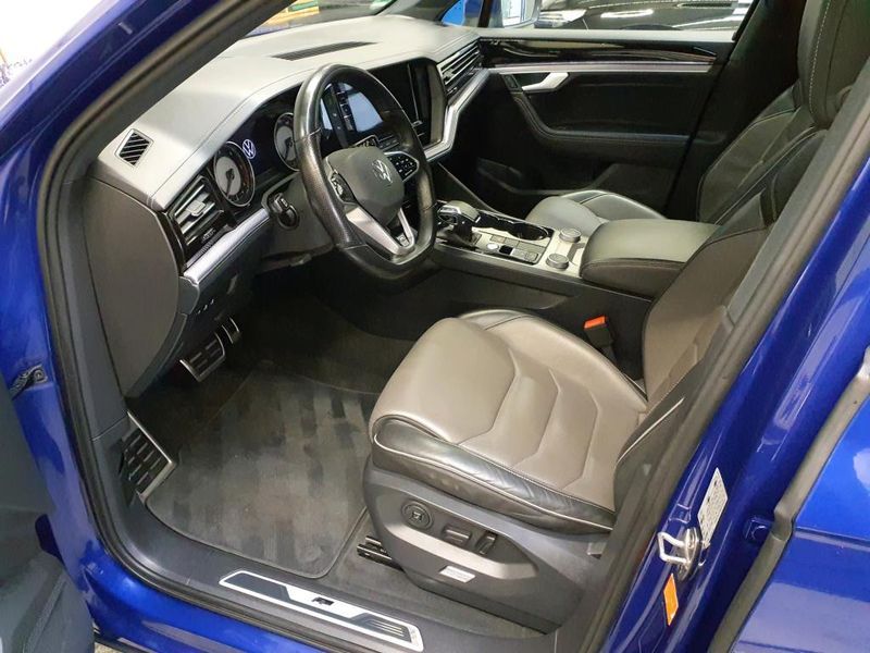 Volkswagen Touareg 3.0 V6 TDI R-Line 4Motion — zdjęcie 10