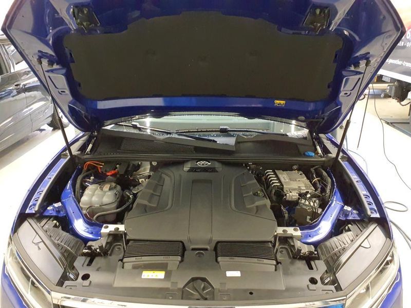 Volkswagen Touareg 3.0 V6 TDI R-Line 4Motion — zdjęcie 8