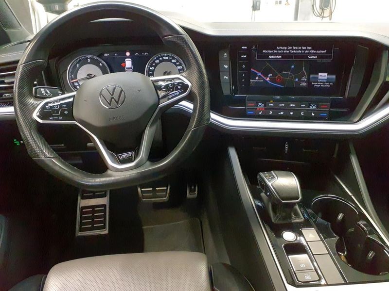 Volkswagen Touareg 3.0 V6 TDI R-Line 4Motion — zdjęcie 22