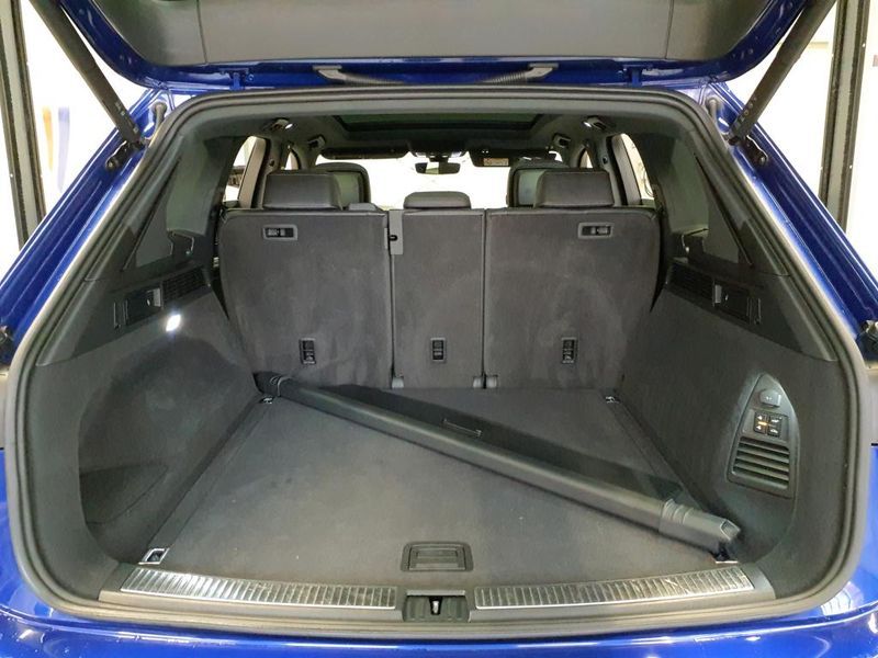 Volkswagen Touareg 3.0 V6 TDI R-Line 4Motion — zdjęcie 9