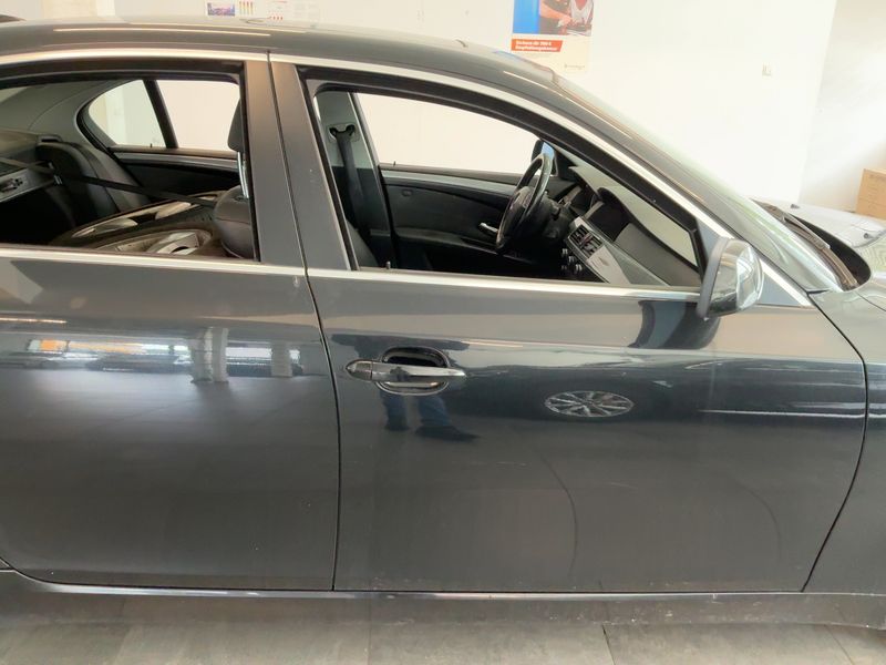 BMW 5er 525d — zdjęcie 7
