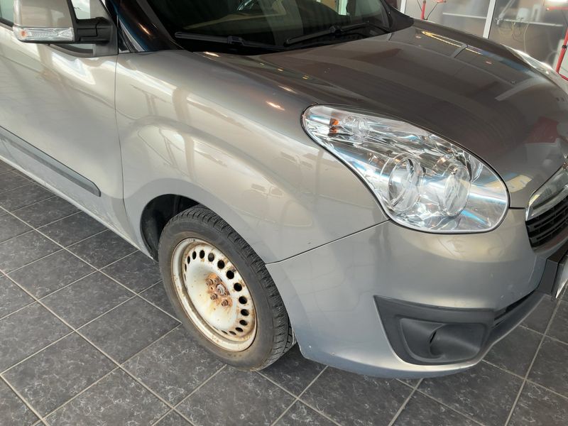 Opel Combo 1.6 CDTI DPF Edition L1H1 — zdjęcie 8