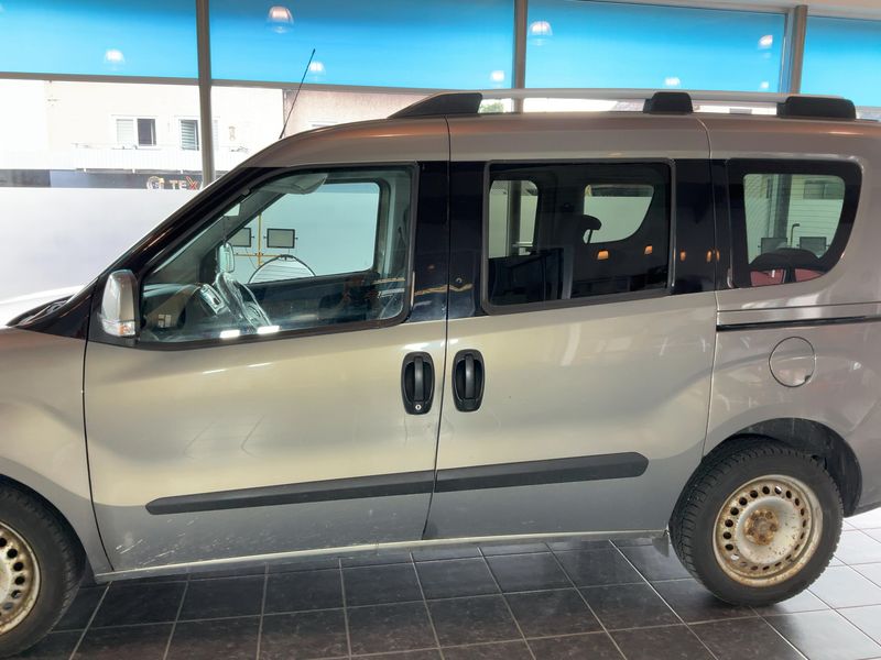 Opel Combo 1.6 CDTI DPF Edition L1H1 — zdjęcie 4