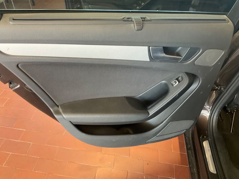 Audi A4 2.0 TDI Ambiente 2015 – снимка 25