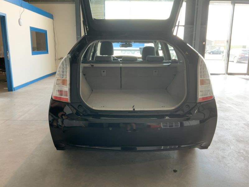 Toyota Prius 1.8 Executive — zdjęcie 10