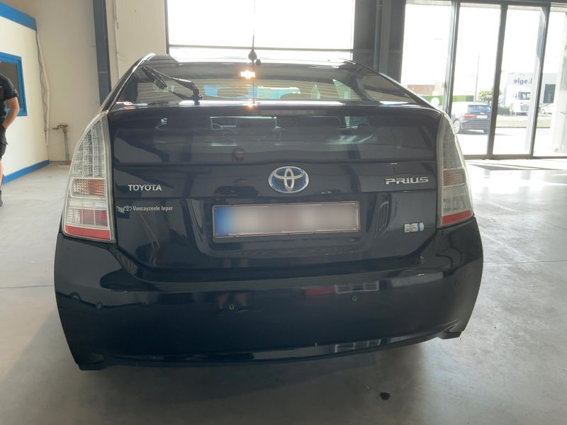 Toyota Prius 1.8 Executive — zdjęcie 5