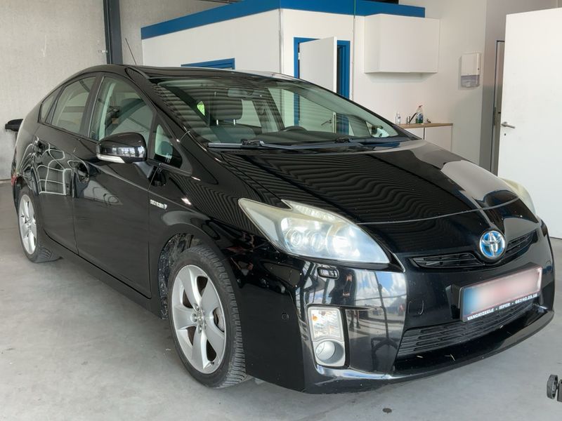 Toyota Prius 1.8 Executive — zdjęcie 8