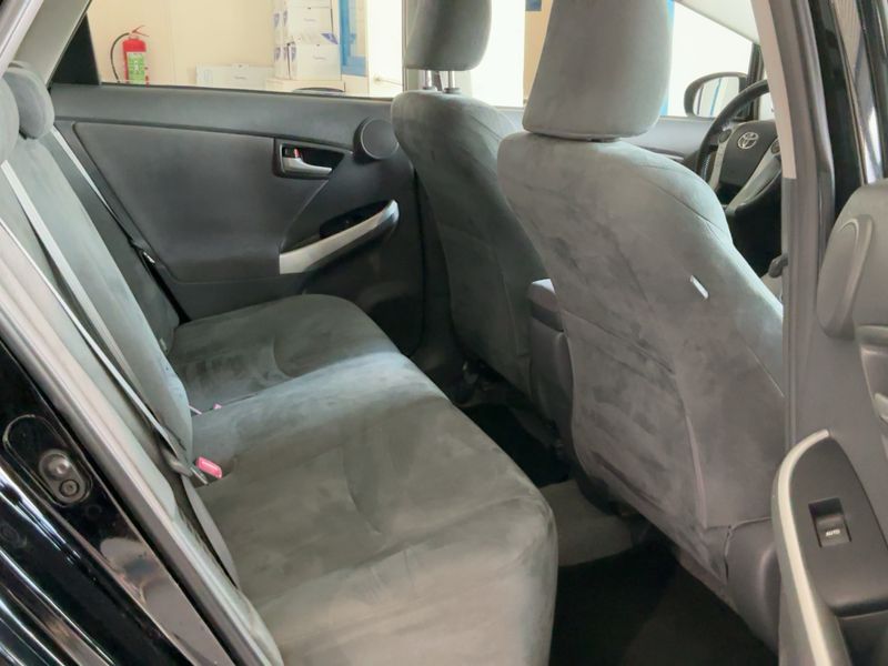 Toyota Prius 1.8 Executive — zdjęcie 14