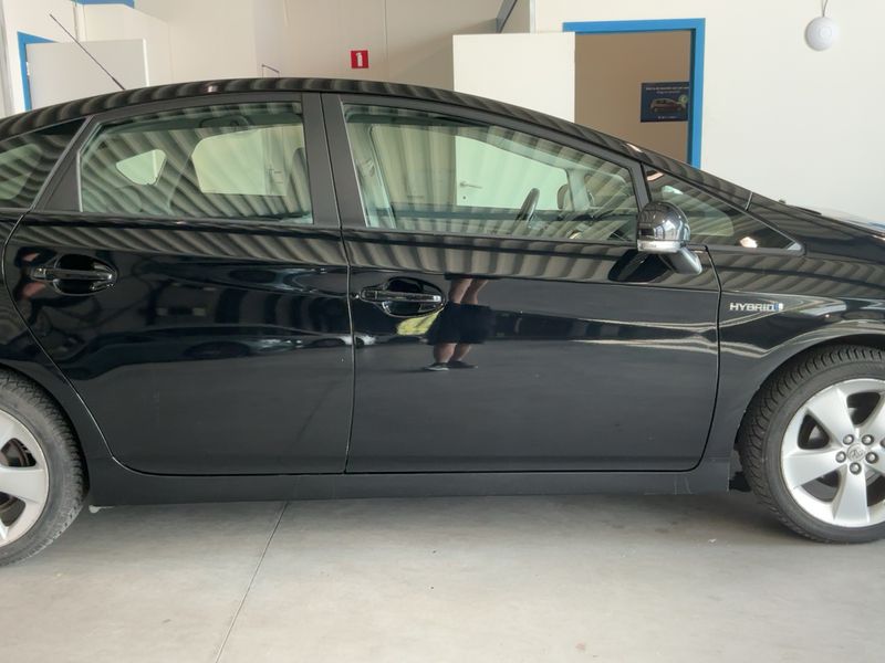Toyota Prius 1.8 Executive — zdjęcie 7