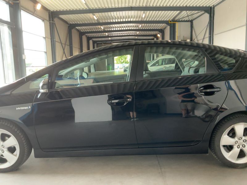 Toyota Prius 1.8 Executive — zdjęcie 4