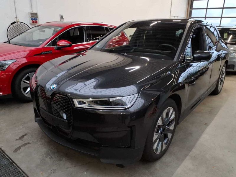 BMW iX 2023