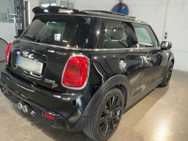 MINI Cooper SD — zdjęcie 6