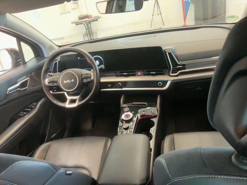 Kia Sportage 1.6 Plug-in Hybrid Spirit 4WD — zdjęcie 12