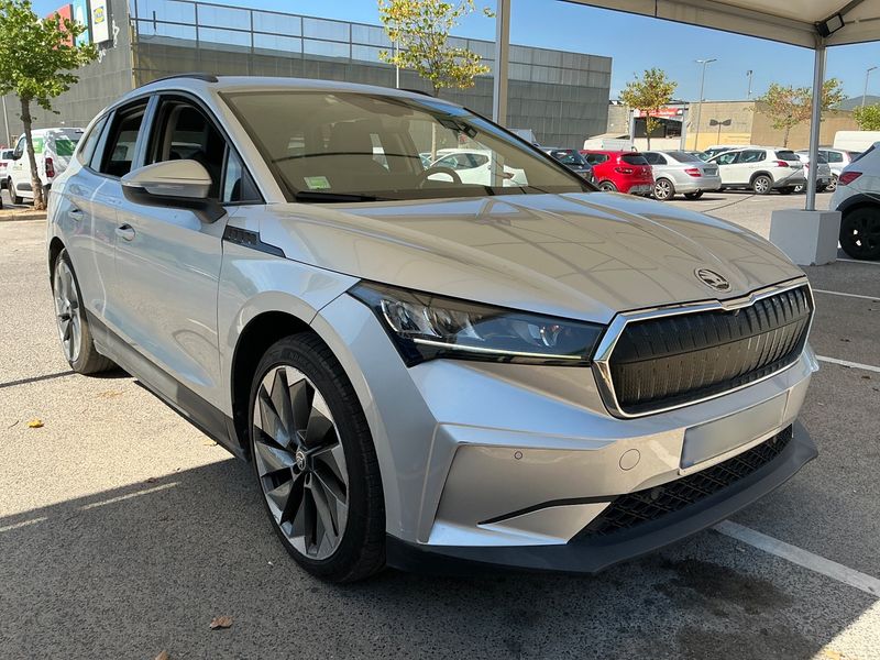 Skoda Enyaq iV 60 Loft — zdjęcie 8