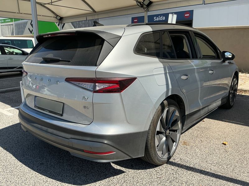Skoda Enyaq iV 60 Loft — zdjęcie 6