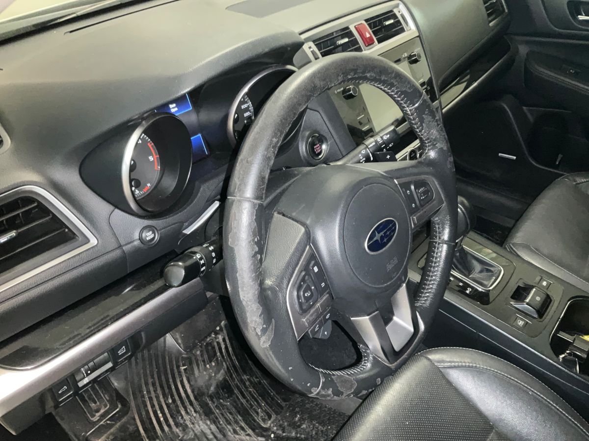Subaru Outback 2016 — photo 23
