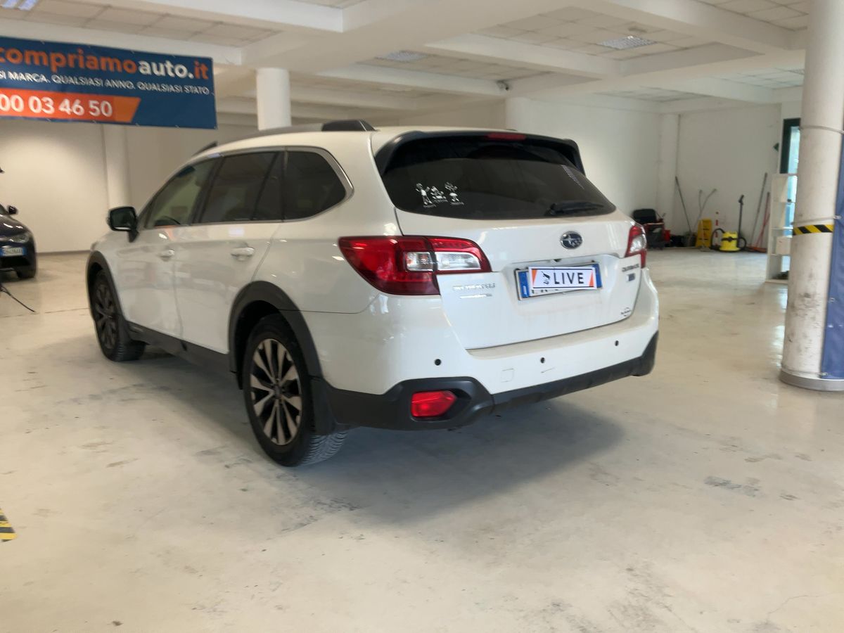 Subaru Outback 2016 — photo 7